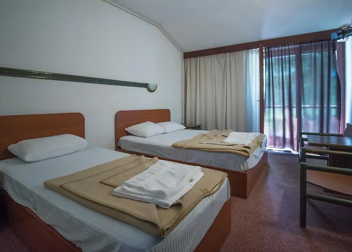 Jerina Мотель *